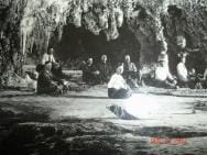 ➤ NOYAU DUR ∴ Les Frères des Cavernes, une très vieille histoire...