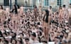 Tous à poil pour la paix dans le monde sous l’objectif de Spencer Tunick