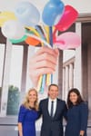 MARK EVEN vs JEFF KOONS