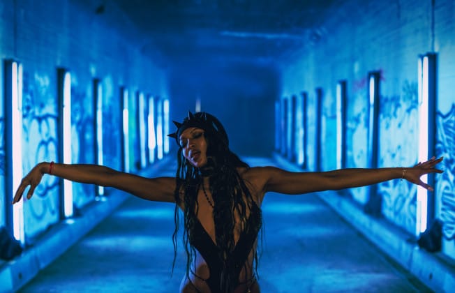 Naomi Campbell + Givenchy + Apple Music + Anhoni = Réchauffement culturel x 100