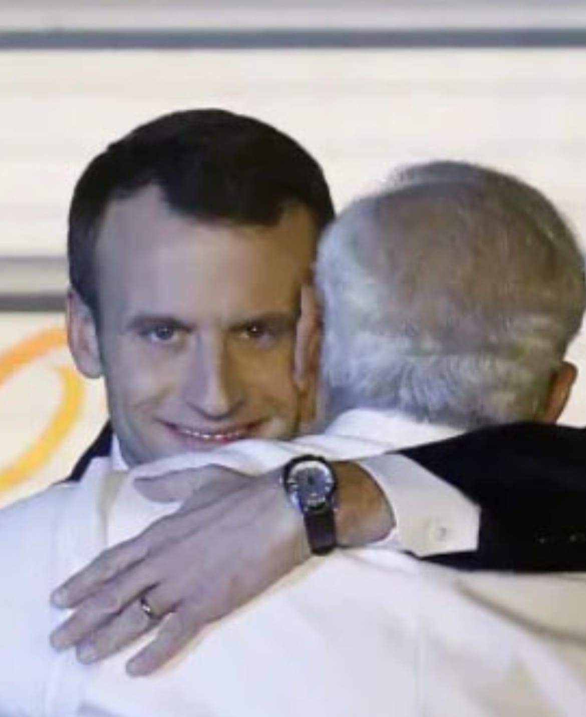 French response : vers une diplomatie numérique contrainte par l'effondrement des médias traditionnels