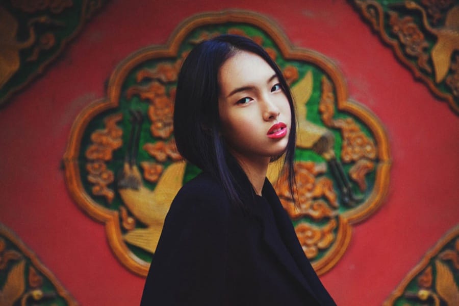 196605-R3L8T8D-900-different-countries-women-portrait-photography-michaela-noroc-4-beijing-china