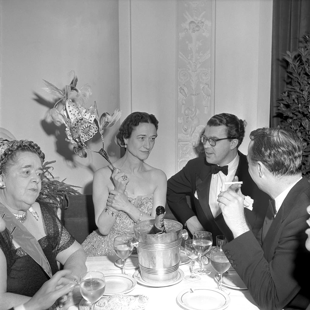 3_BAL_D_ELSA_MAXELL_PARIS_JUIN_1952