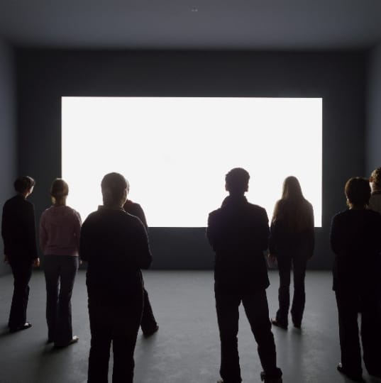 alfredo-jaar-lament-of-the-images-2002-avec-laimable-autorisation-du-museum-of-modern-art-new-york-et-du-lousiana-museum-of-modern-art-humlebaek-danemark
