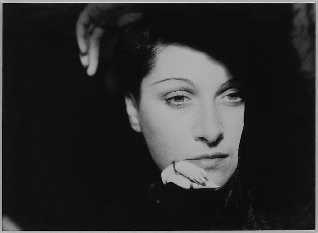 _ISO-8859-1-Q-r_5Faux_5Fpetites_5Fmains__5F1936_5F33-L