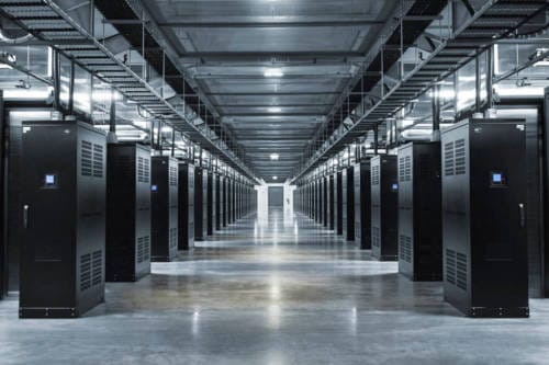 mark-zuckerberg-facebook-data-center-sweden-1-1024x682