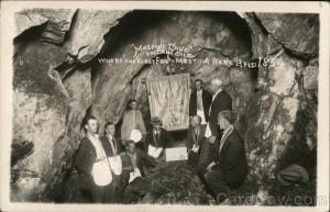 ➤ NOYAU DUR ∴ Les Frères des Cavernes, une très vieille histoire...